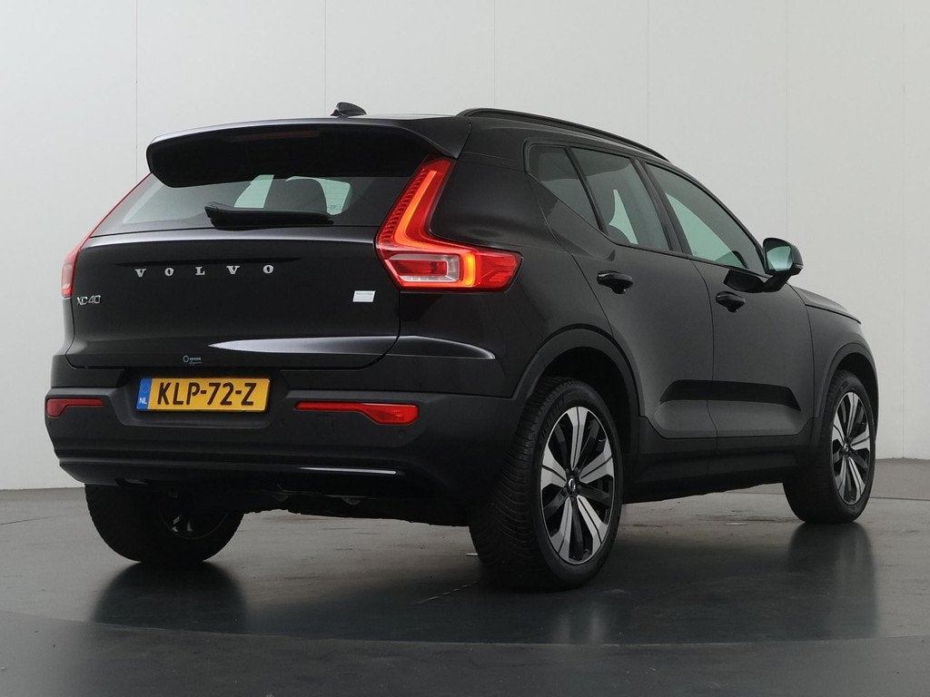 Volvo XC40 Recharge Core | Navigatie | Stoelverwarming | Stu, Auto's, Stof, Gebruikt, Zwart, 231 pk