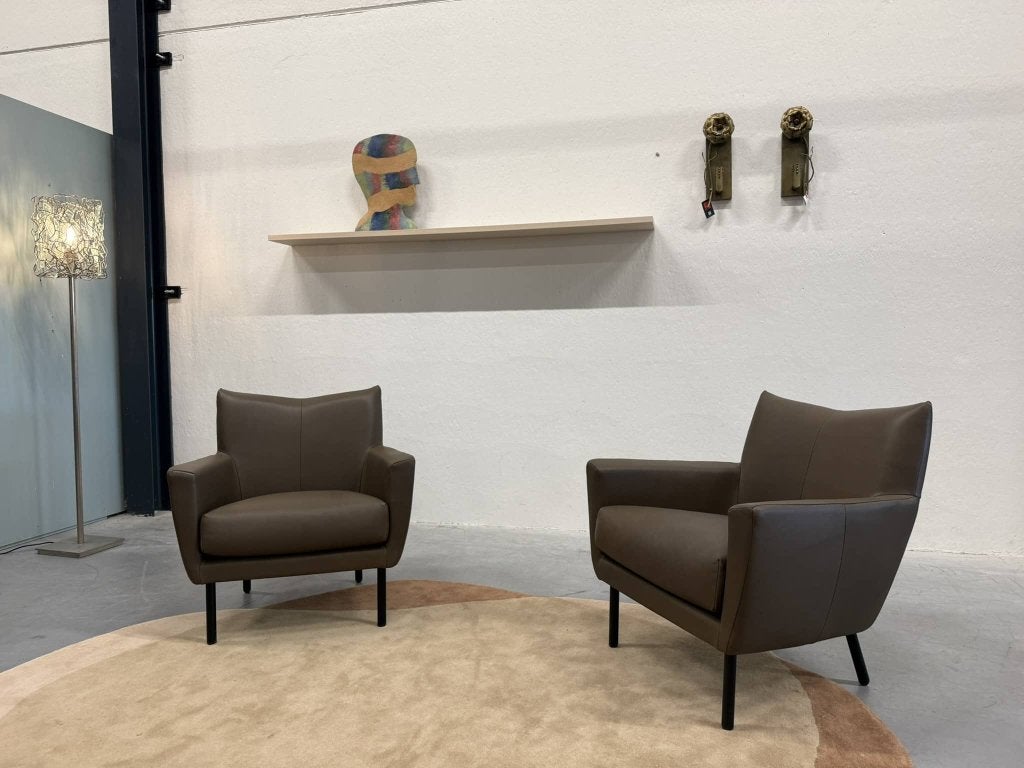 2 Nieuw Design on Stock Toma Fauteuil Cera Clay Stoel Leer, Huis en Inrichting, Gompenstraat 15, Ophalen of Verzenden, Contactformulier