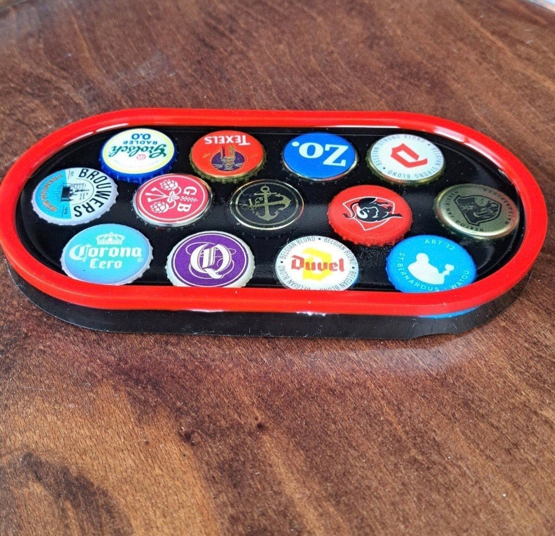 Unieke onderzetter van epoxy met bierdoppen, Verzamelen, Ophalen of Verzenden, Nieuw, Viltje(s), Overige merken
