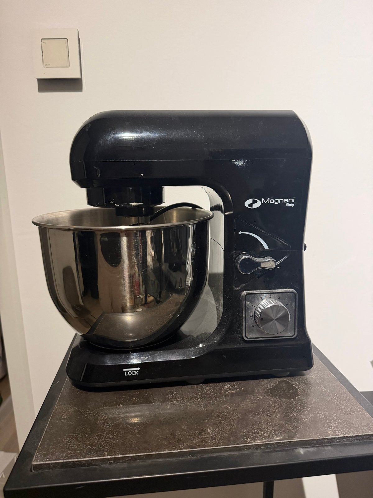 Magnani Italy Keukenmachine - Zwart, 3 tot 4 liter, Ophalen of Verzenden, Gebruikt, 3 snelheden of meer