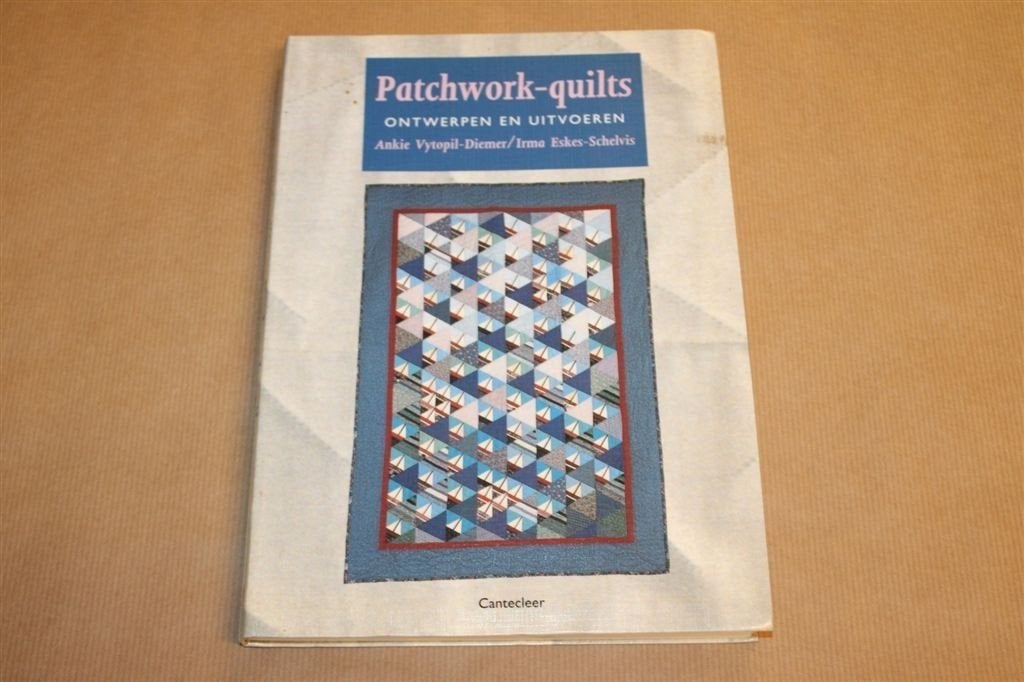 Patchwork Quilts — Ontwerpen en Uitvoeren — Handboek, Ophalen of Verzenden, Gelezen, Borduren en Naaien