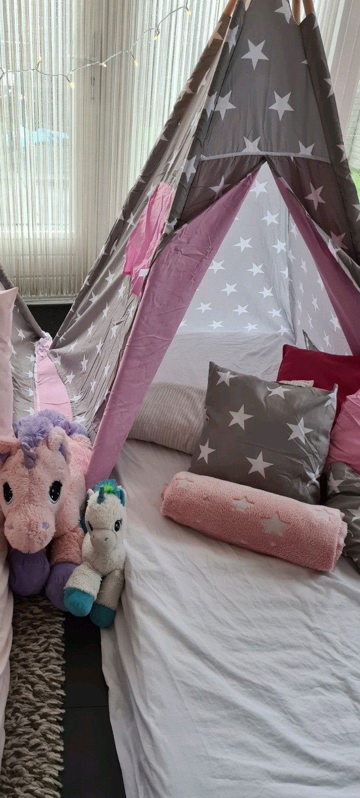 Tipi tentje, of tentjes, 50 euro per stuk (6 voor 250 euro), Ophalen of Verzenden, Zo goed als nieuw