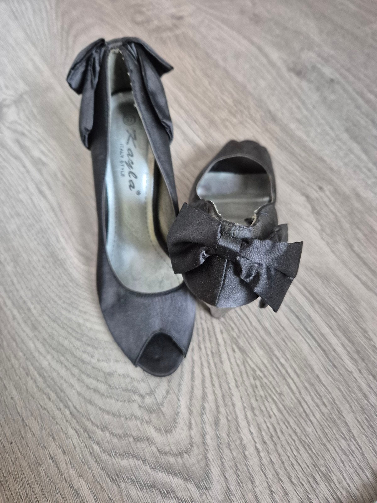 Pumps, Kleding | Dames, Schoenen, Ophalen of Verzenden, Zo goed als nieuw, Zwart