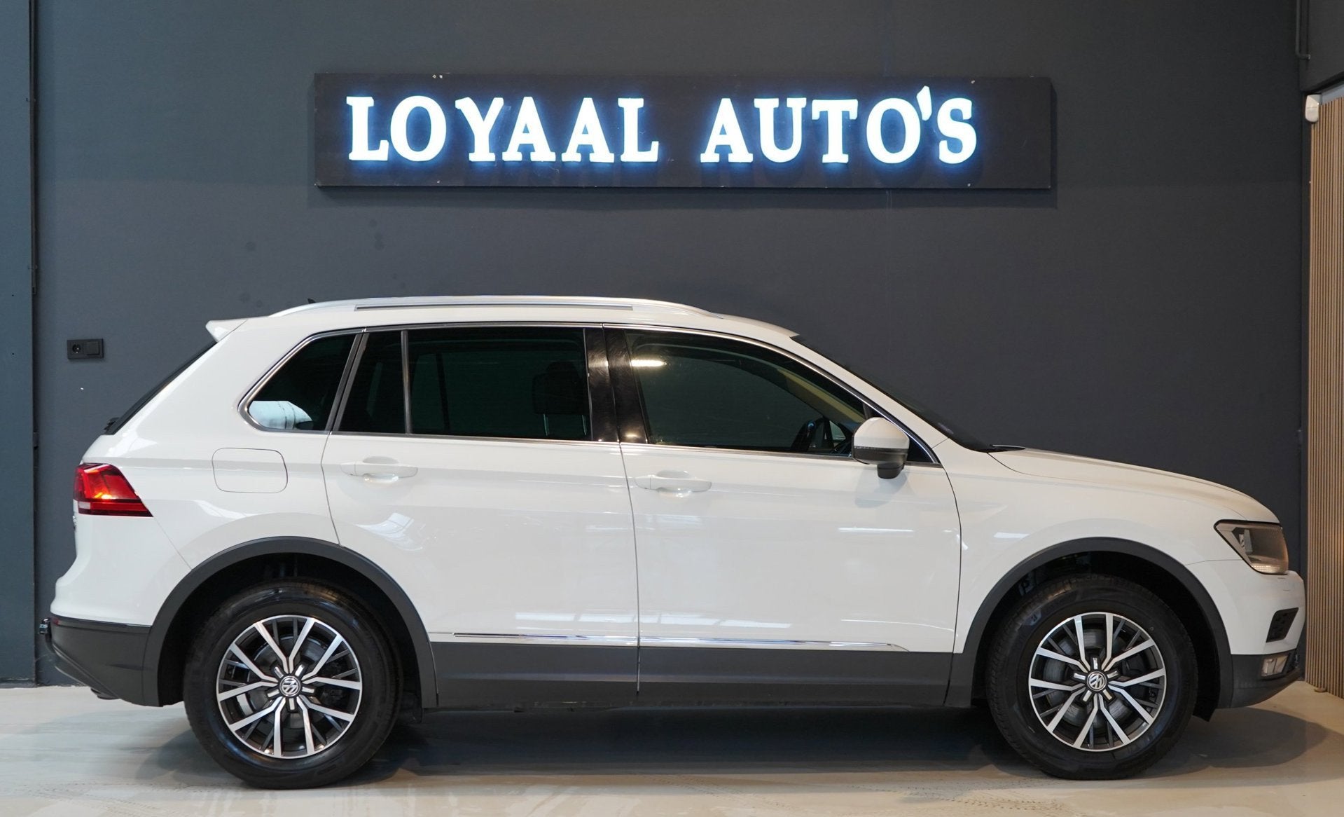 Volkswagen Tiguan 2.0 TSI 4Motion Highline 4Motion Highline, Auto's, Automaat, Gebruikt, Euro 6, 4 cilinders
