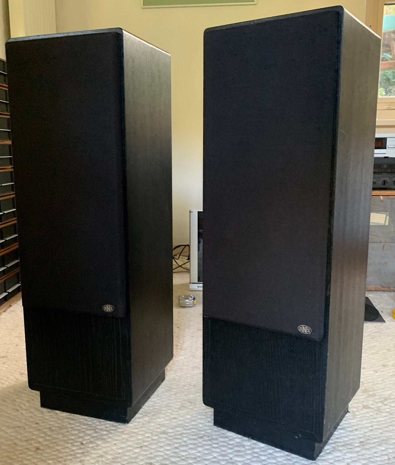Houten kasten filters frontjes BNS 396 3-weg luidsprekers