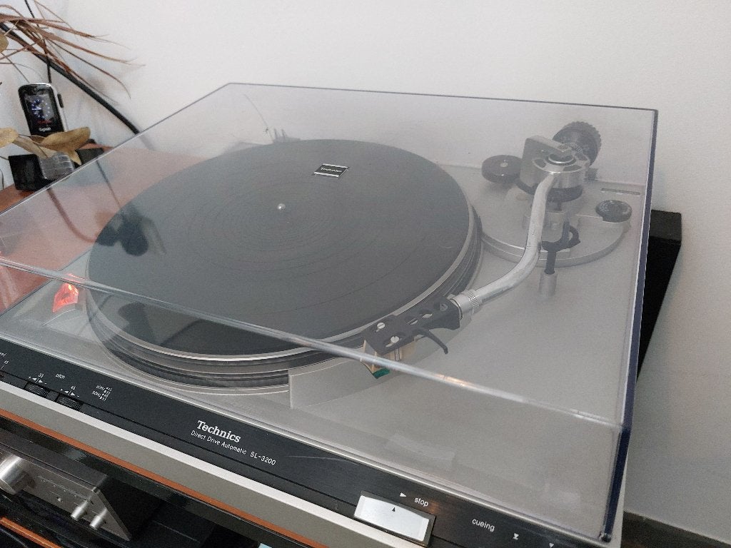 Technics Platenspeler SL-3200, Ophalen, Pitch-regelaar, Zo goed als nieuw, Platenspeler