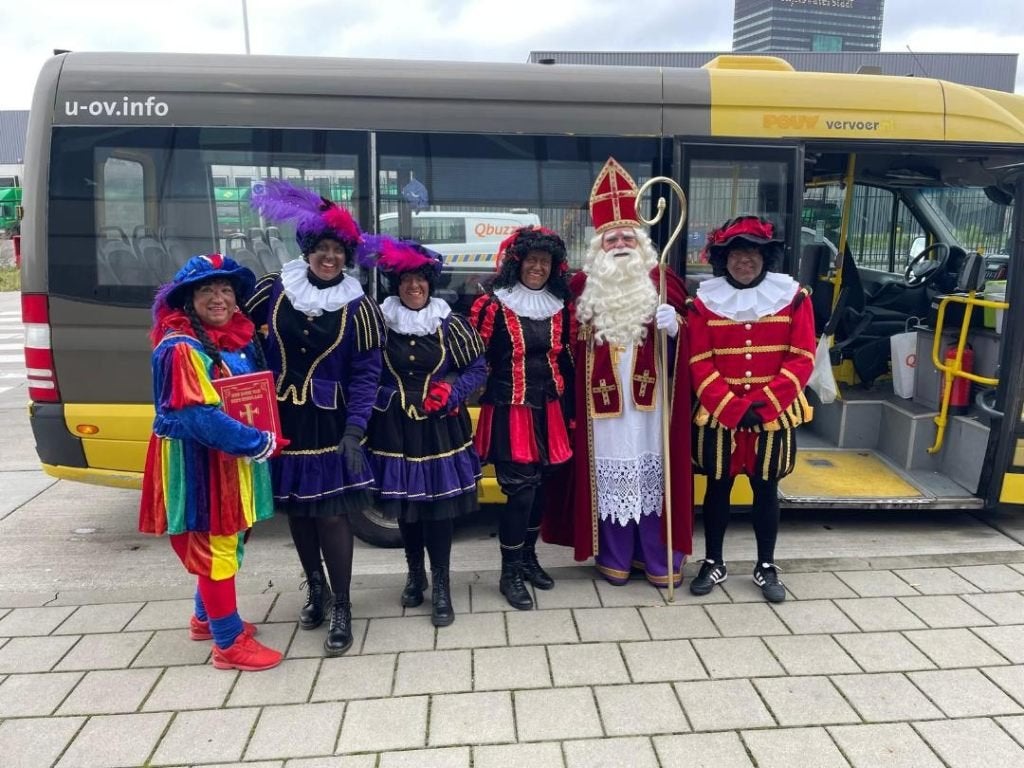 Sinterklaas  en pieten op bezoek, Ophalen of Verzenden, Nieuw