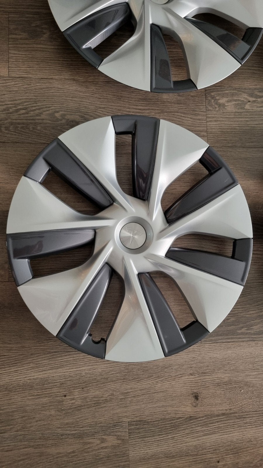 Originele Tesla Model Y 19 inch Gemini wieldop, Auto diversen, Wieldoppen, Ophalen, Zo goed als nieuw