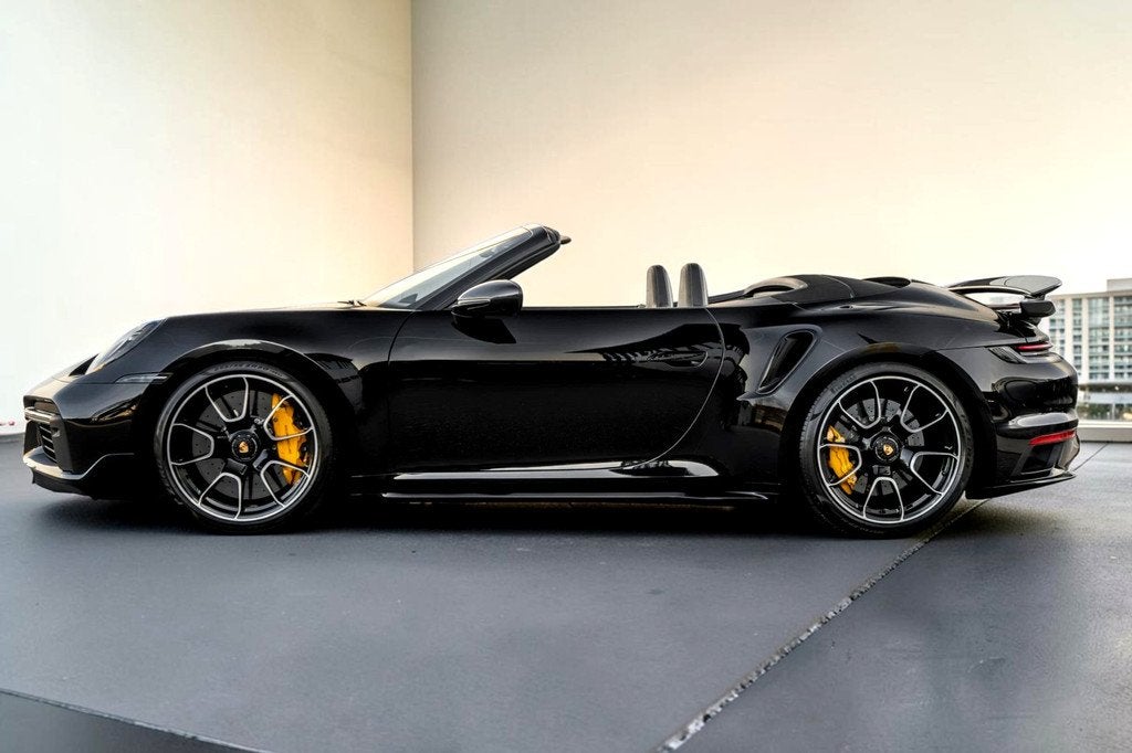 Porsche 911 Cabrio 3.8 Turbo S 478kW/650pk PDK8 SPORT DESIGN, Automaat, Gebruikt, 4 stoelen, Zwart