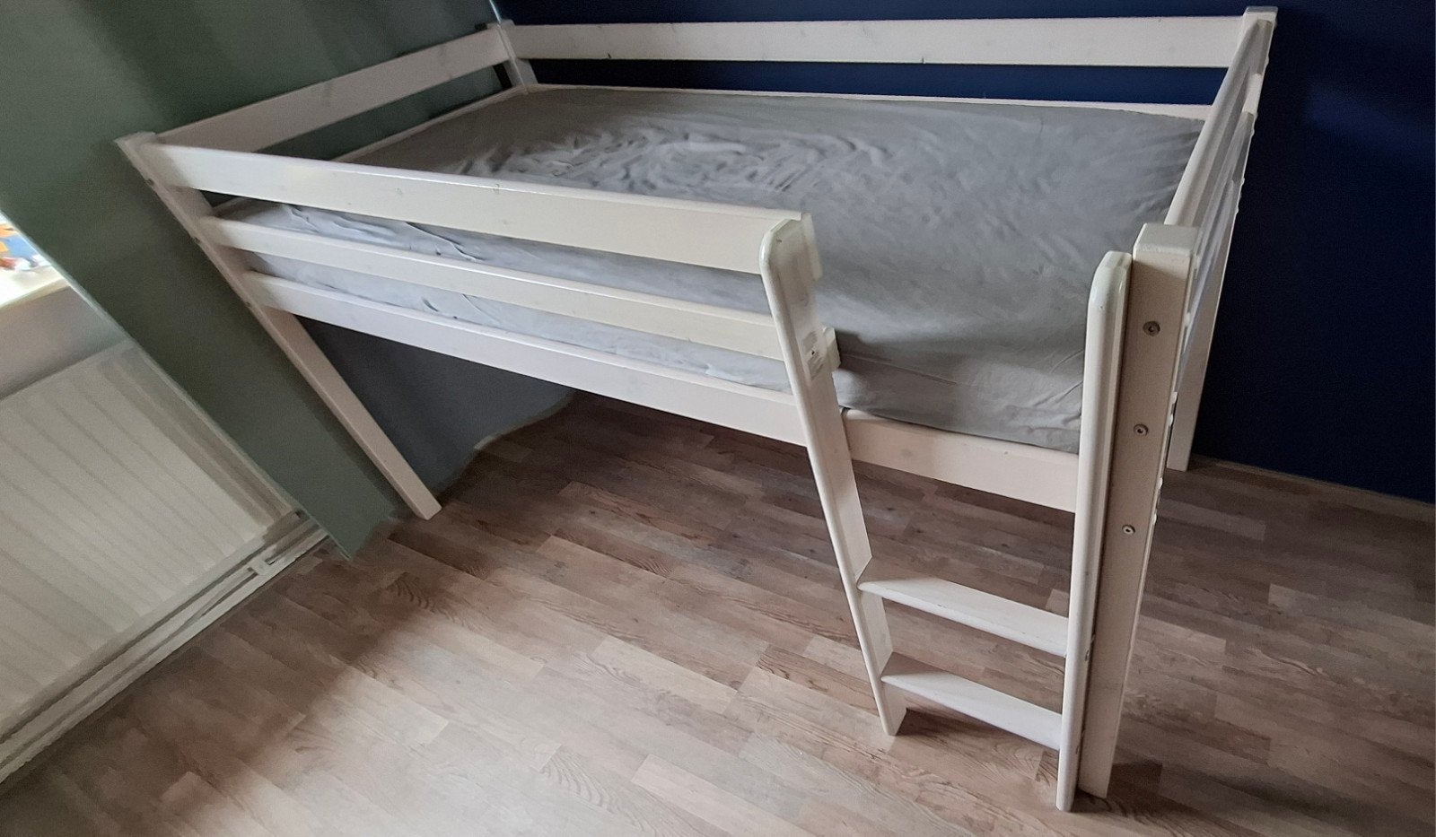 Eénpersoons halfhoogslaper met trap, 90 x 200, Ophalen, Gebruikt, Halfhoogslaper