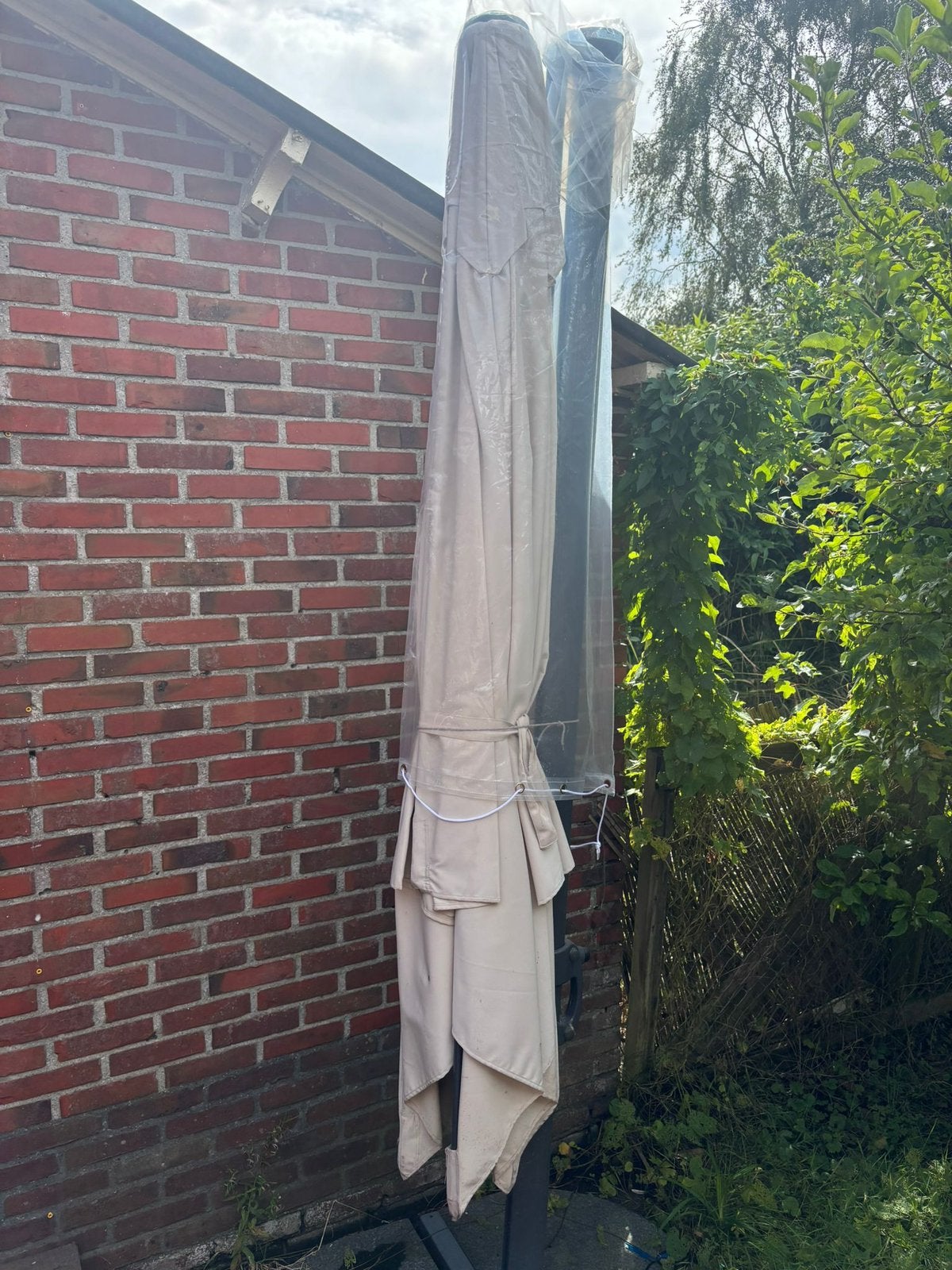 Parasol met voet, Ophalen, Gebruikt, Stokparasol