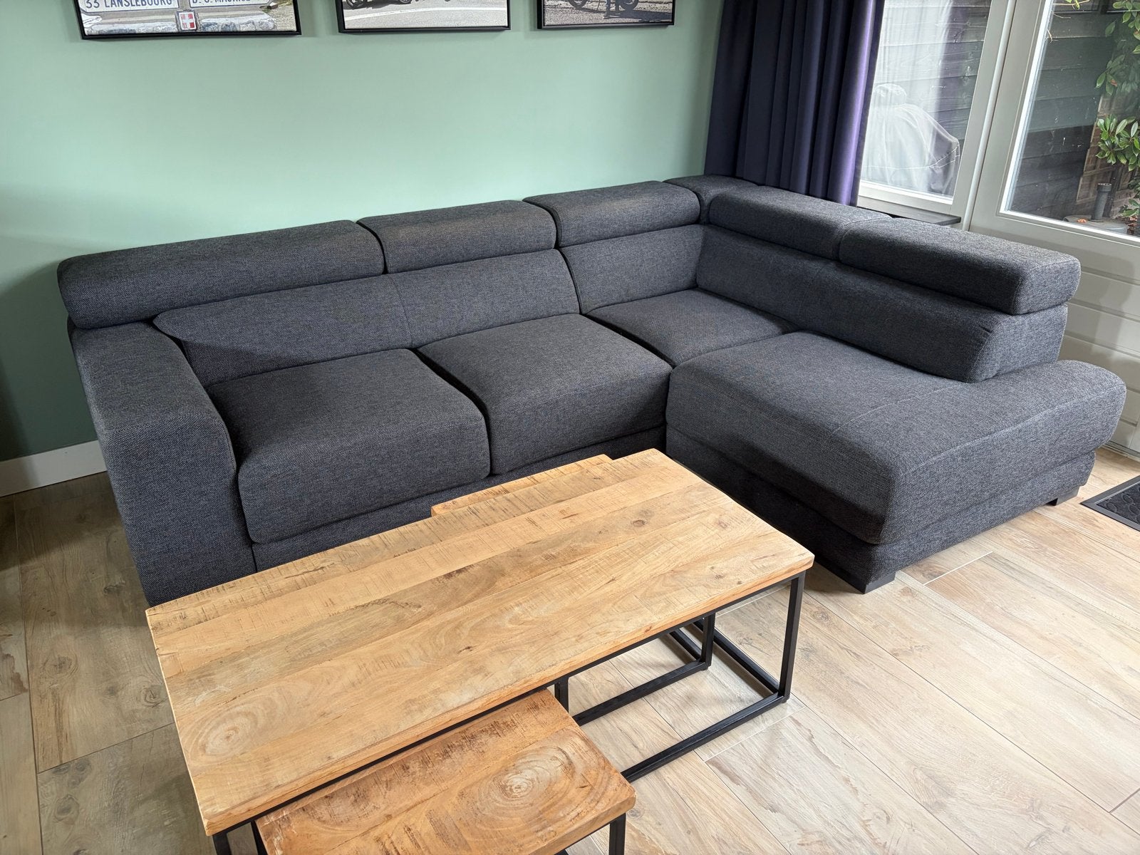 Hoekbank Goossens Nora - 260x190cm - Verstelbare hoofdsteune, Ophalen, 250 tot 300 cm, Hoekbank, Zo goed als nieuw
