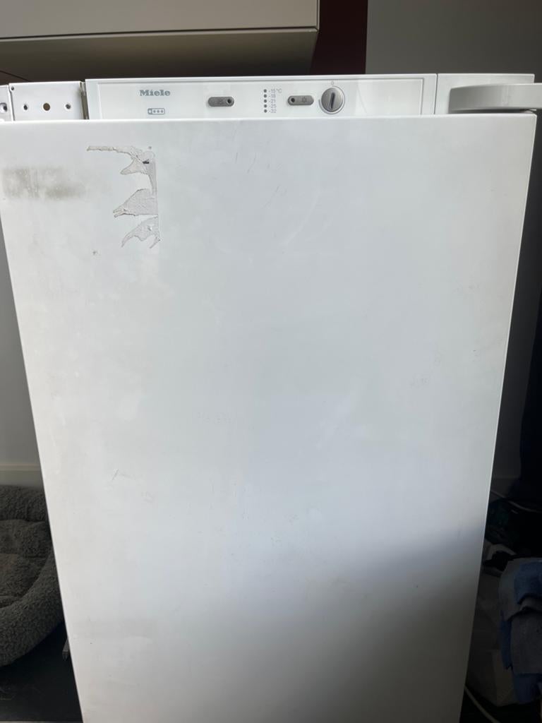 Miele inbouwvriezer, Ophalen, Zo goed als nieuw, Minder dan 60 cm