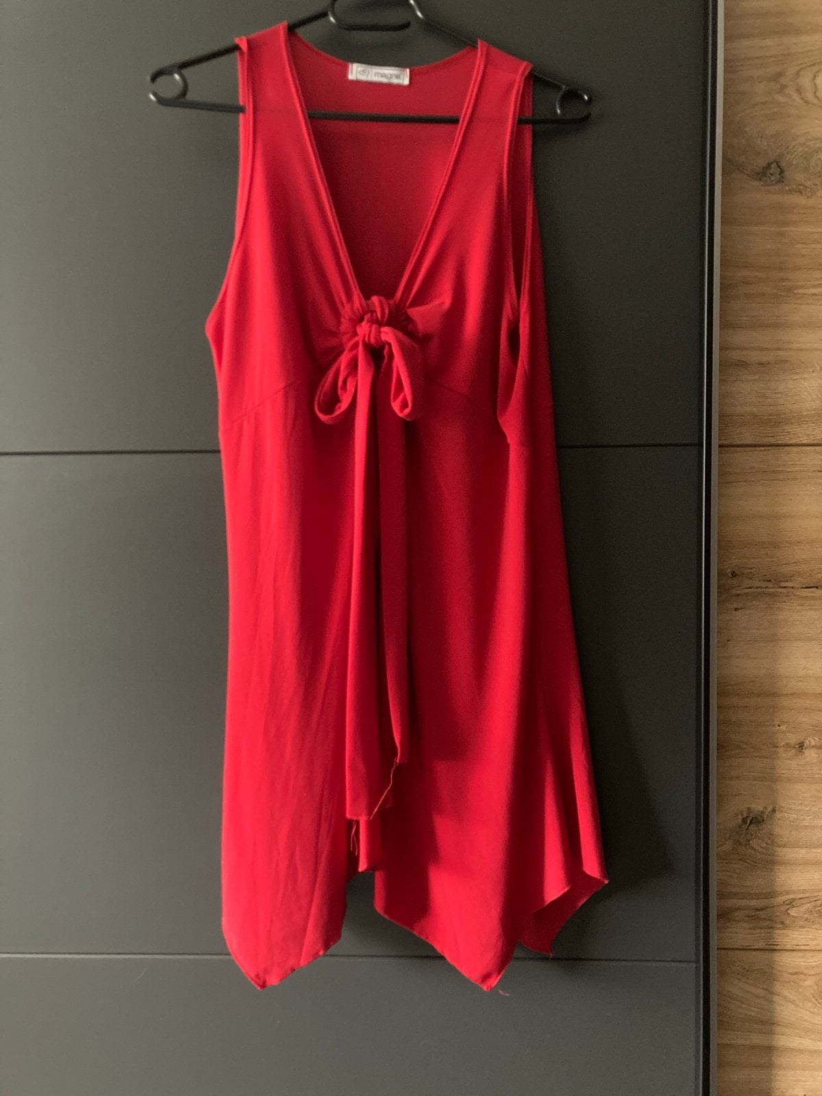 Magna rode mouwloze top, maat 44/46, Kleding | Dames, Tops, Maat 46/48 (XL) of groter, Ophalen of Verzenden, Zo goed als nieuw