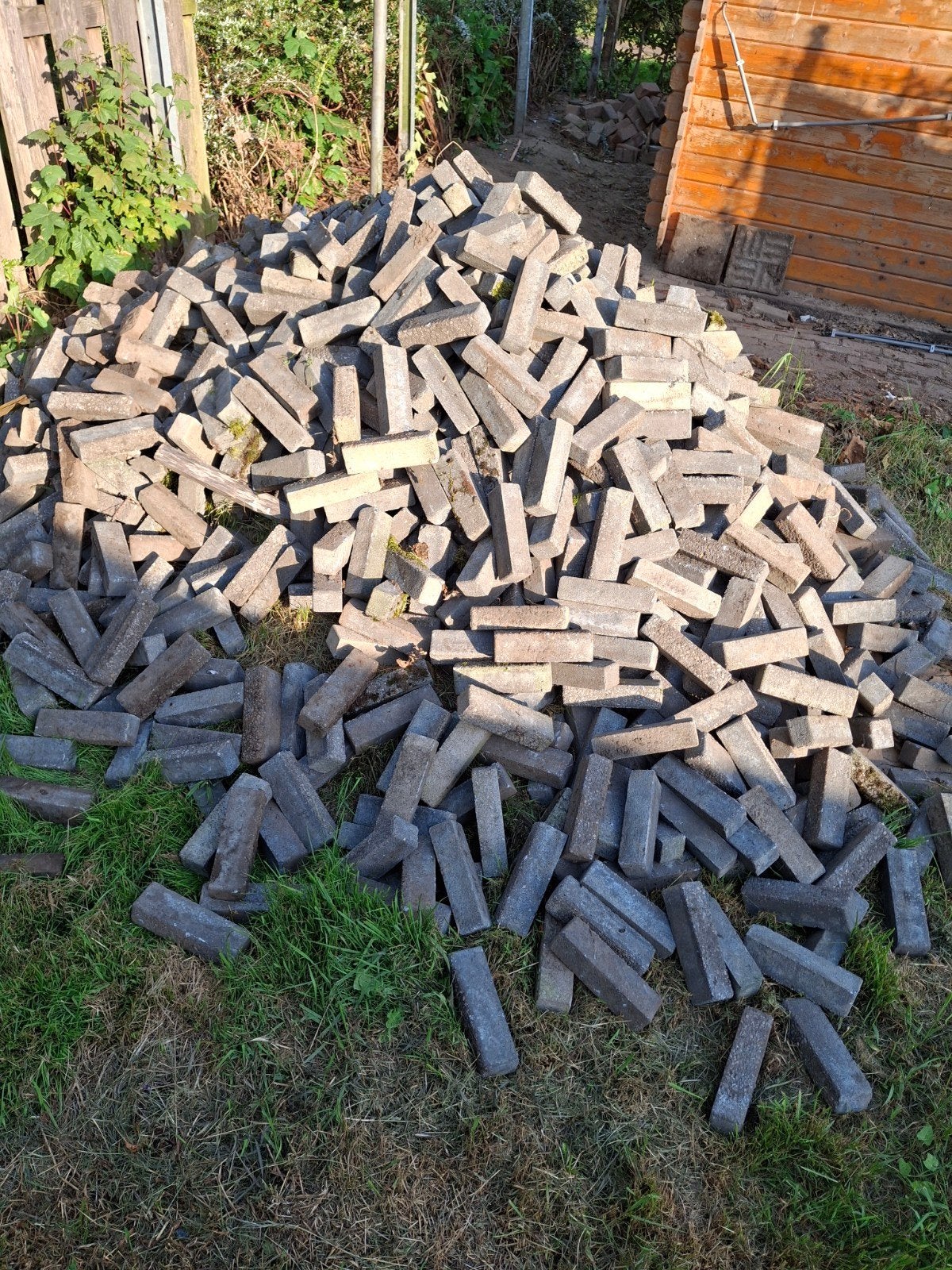 Gratis afhalen, Tuin en Terras, Tegels en Klinkers, Ophalen of Verzenden, Gebruikt, Beton, Klinkers
