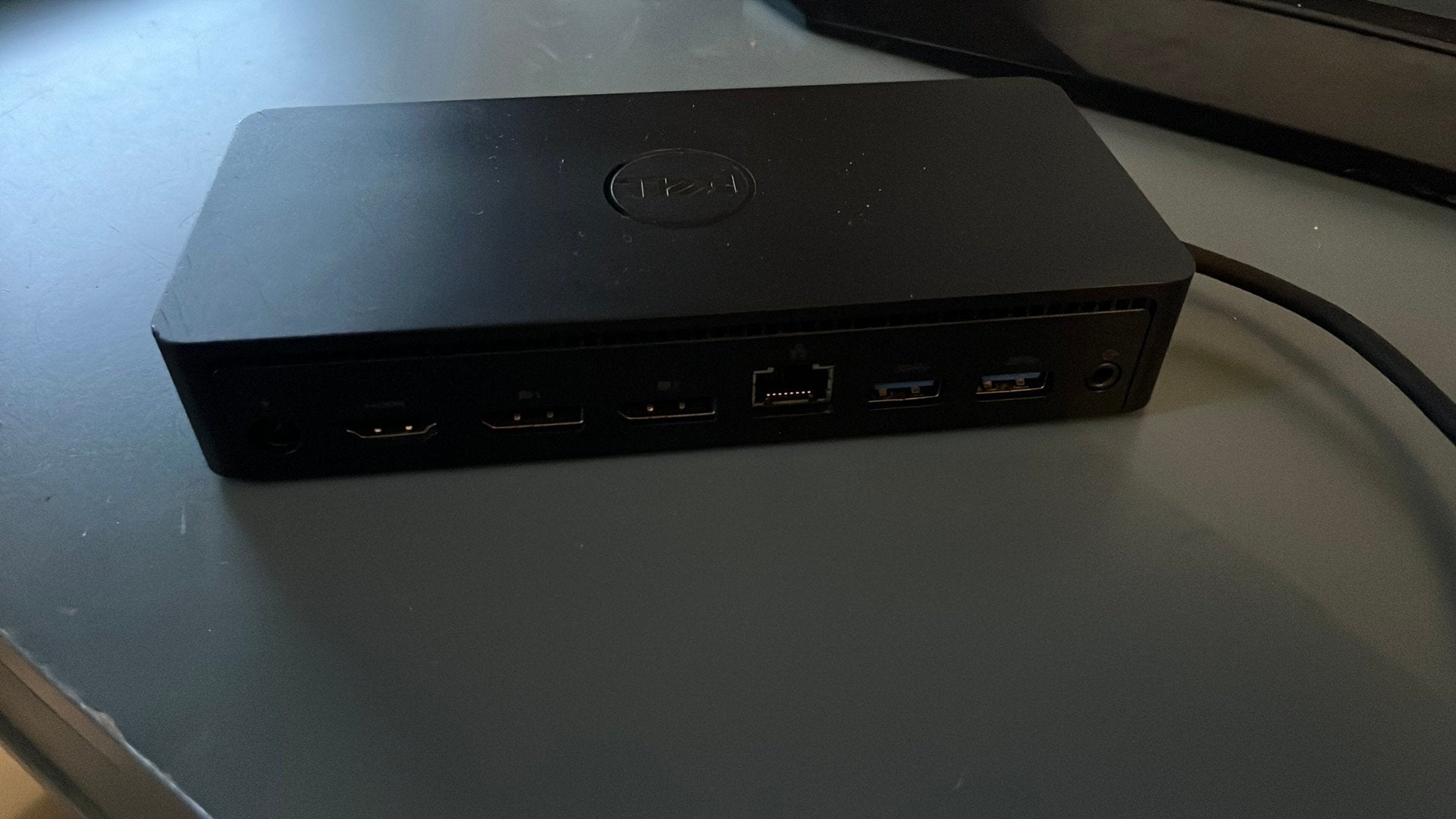 Dell docking station D6000, Computers en Software, Dockingstations, Ophalen of Verzenden, Zo goed als nieuw, Docking station, Laptop
