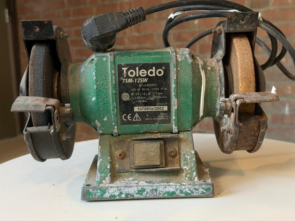 Slijpmachine Toledo TSM 125W, Doe-het-zelf en Verbouw, Gereedschap | Slijpmachines, Ophalen, Gebruikt, Minder dan 700 watt, Werkbankslijpmachine