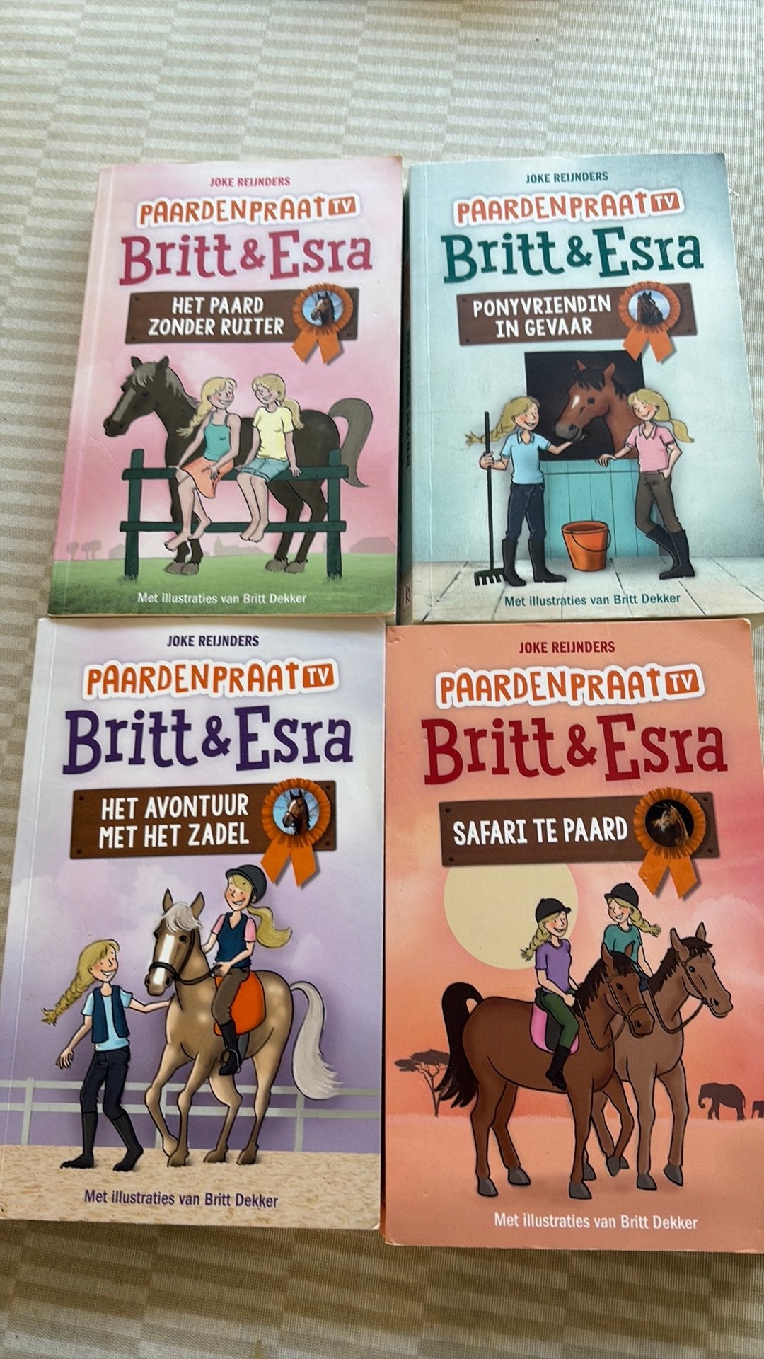 Britt en Esra, Boeken, Ophalen, Gelezen, Verhalen
