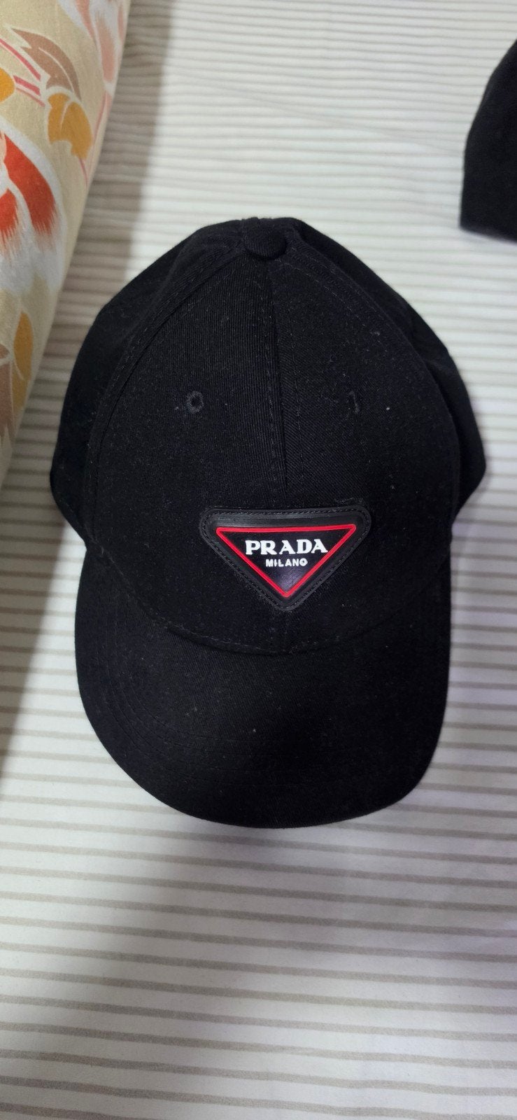 Prada Milano Zwarte Pet, Prada, One size fits all, Ophalen of Verzenden, Pet