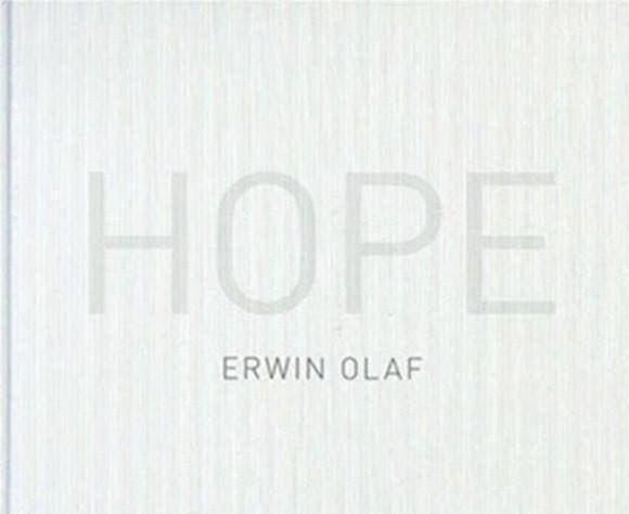 Erwin Olaf Rain/Hope, Ophalen of Verzenden, Zo goed als nieuw, Fotografen