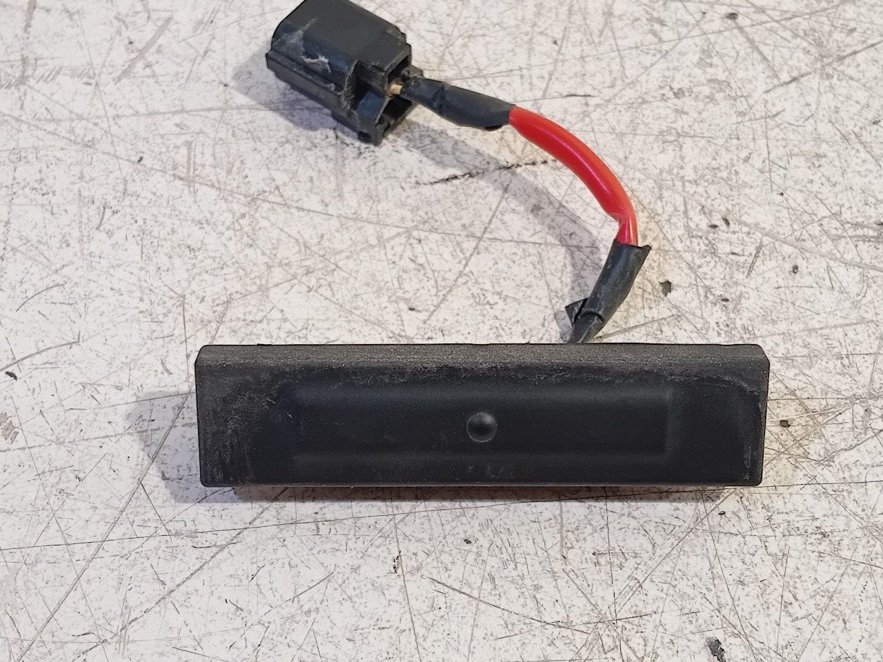 Achterklep ontgrendeling Kia Cee'd, Onderdelen@venauto.nl, Van der Ven Autorecycling B.V., Ettenseweg 76, 4706 PB Roosendaal, The Netherlands