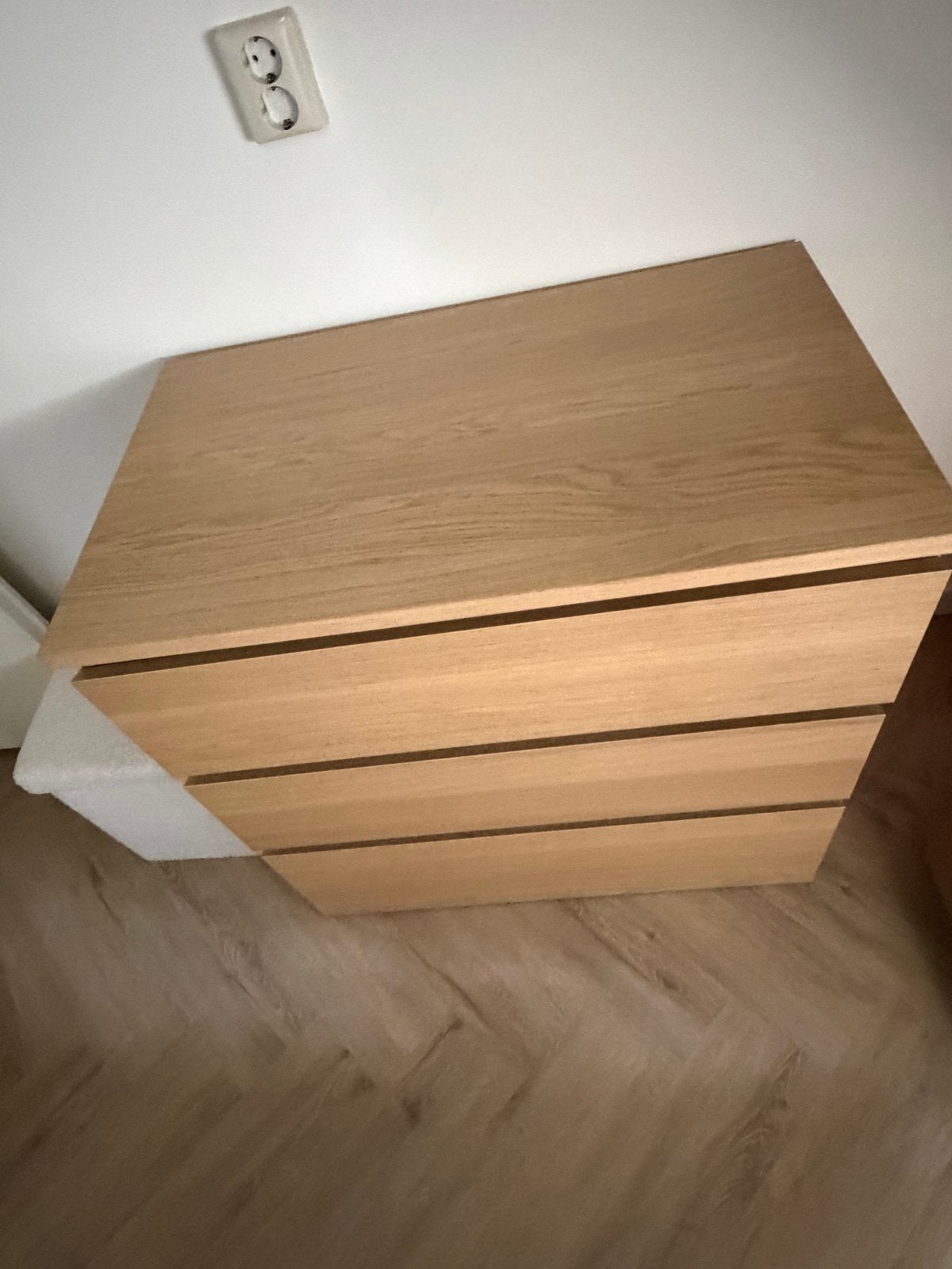 IKEA MALM Ladekast met 3 lades, eikenfineer, Huis en Inrichting, Kasten | Ladekasten, Ophalen, Eikenhout, Zo goed als nieuw, 3 of 4 laden