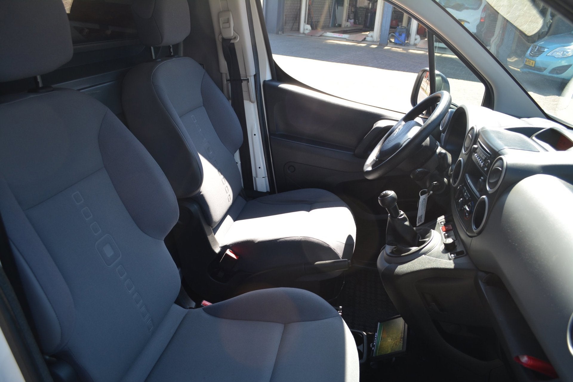 Citroen Berlingo 1.6 BlueHDI 75 Comfort, Voorwielaandrijving, Stof, Gebruikt, 4 cilinders
