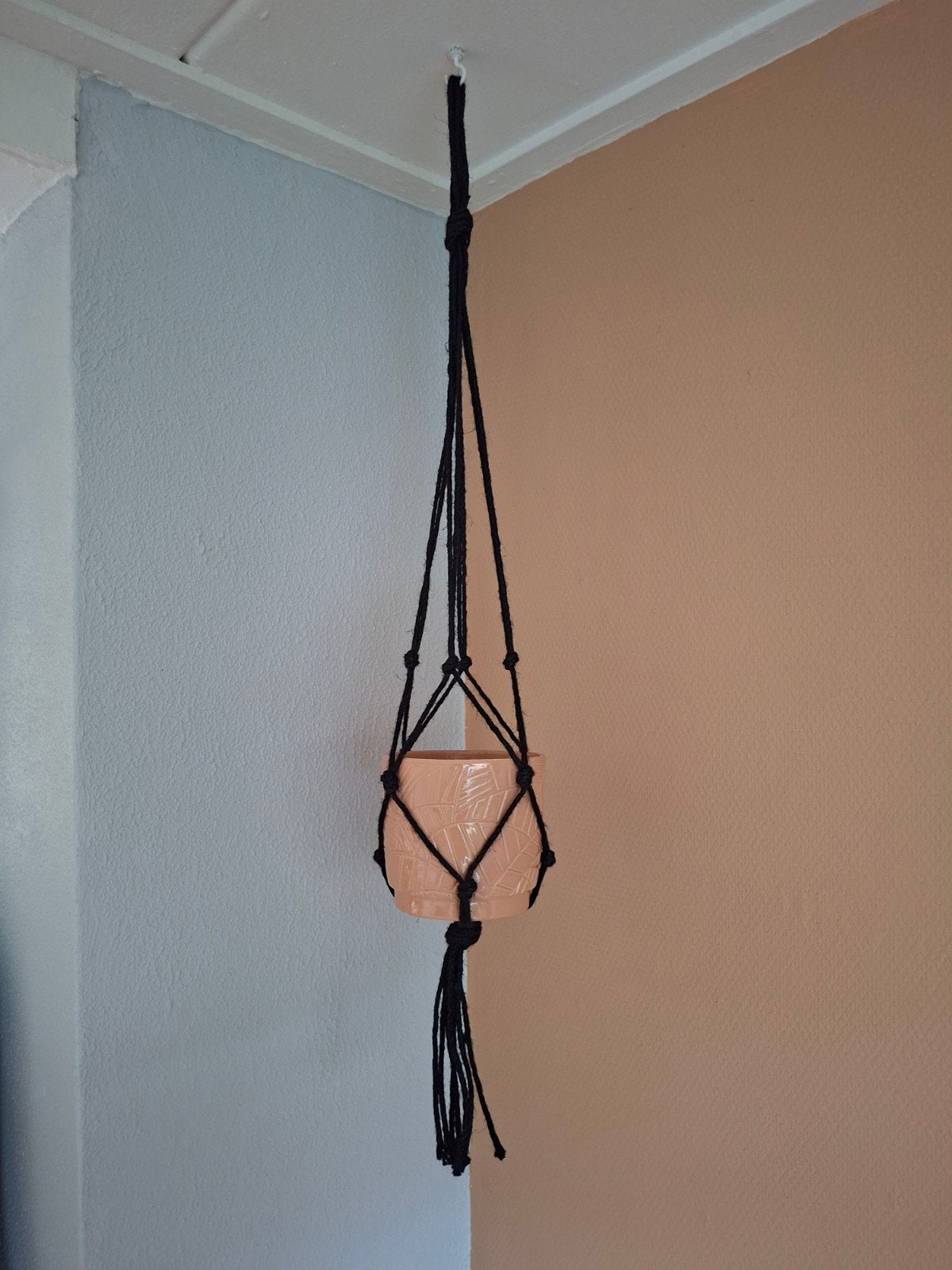 2x Plantenhanger Macramé - 95cm lang, Zwart, Boho, Ophalen of Verzenden, Zo goed als nieuw