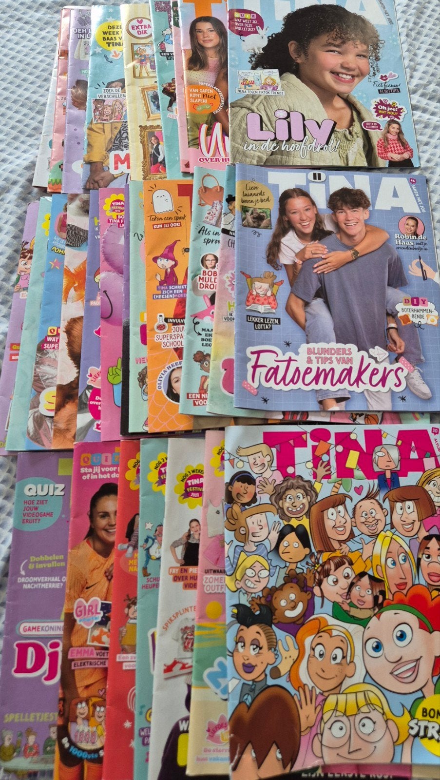 Tina 28 stuks 2023/2024, Boeken, Ophalen of Verzenden, Gelezen