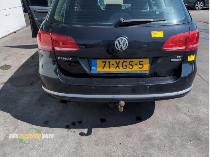 Achterbumper van een Volkswagen Passat (LC9X), Gebruikt, -, Volkswagen, -