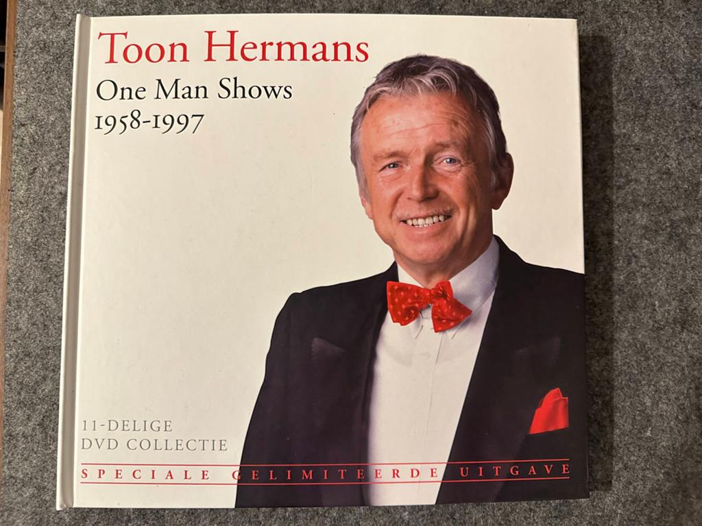 Toon Hermans One Man Shows 1958-1997 - 11-delige DVD, Cd's en Dvd's, Dvd's | Cabaret en Sketches, Alle leeftijden, Ophalen, Zo goed als nieuw