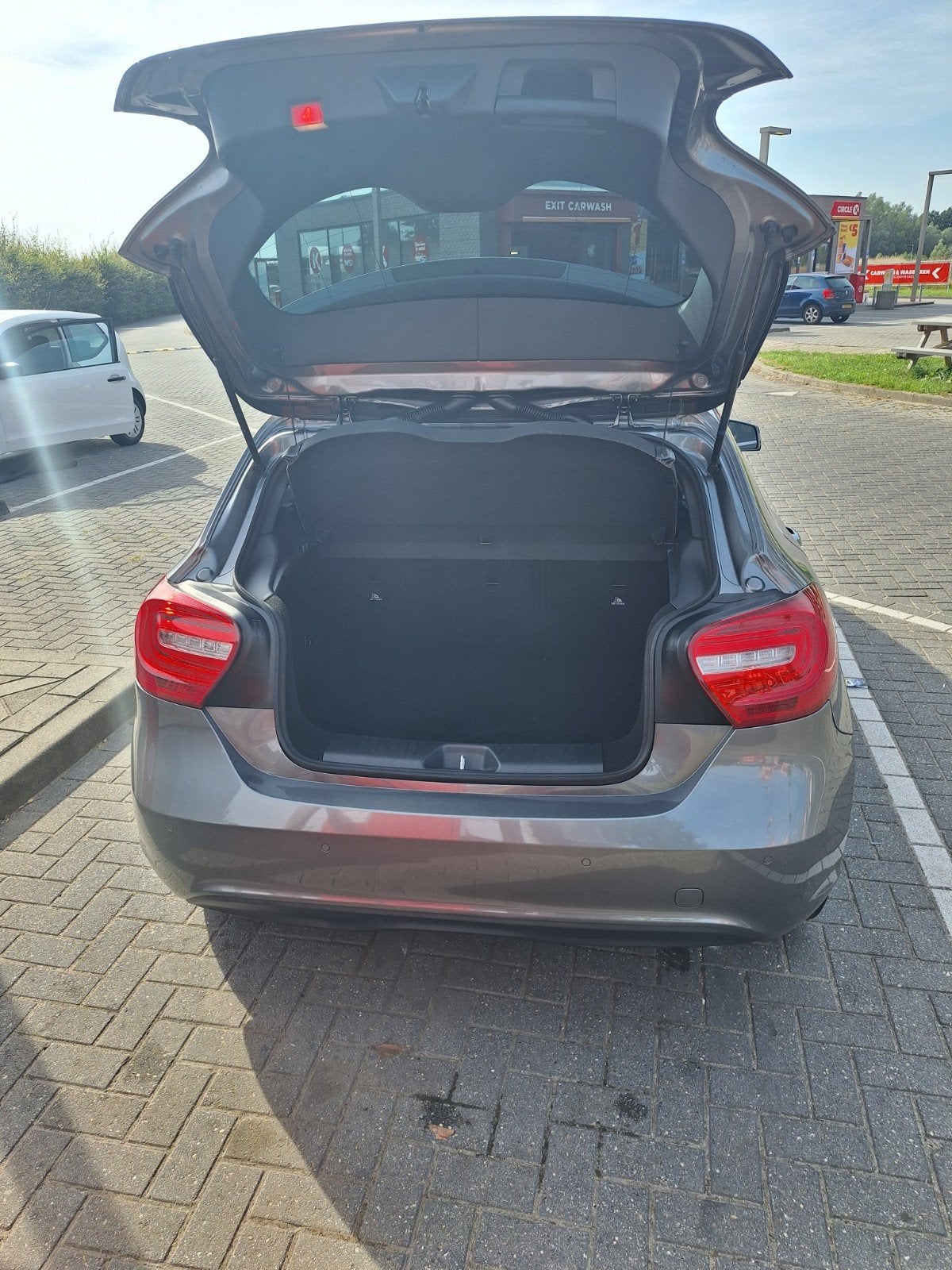 Mercedes-Benz A-Klasse A180 1.6 Blue Efficiency 2013 Grijs, Auto's, Voorwielaandrijving, 4 cilinders, 122 pk, 1595 cc