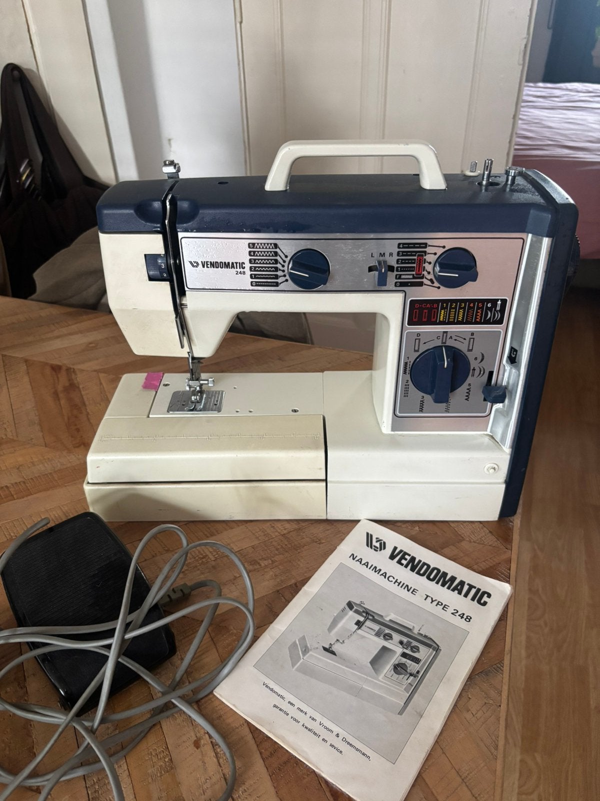 Vintage Vendomatic Naaimachine 248, Gebruikt, Naaimachine, Industrieel, Ophalen