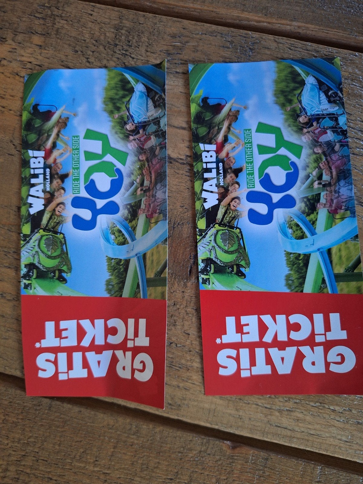 2 Walibi Holland vouchers – 2 + 2 gratis tickets, Drie personen of meer
