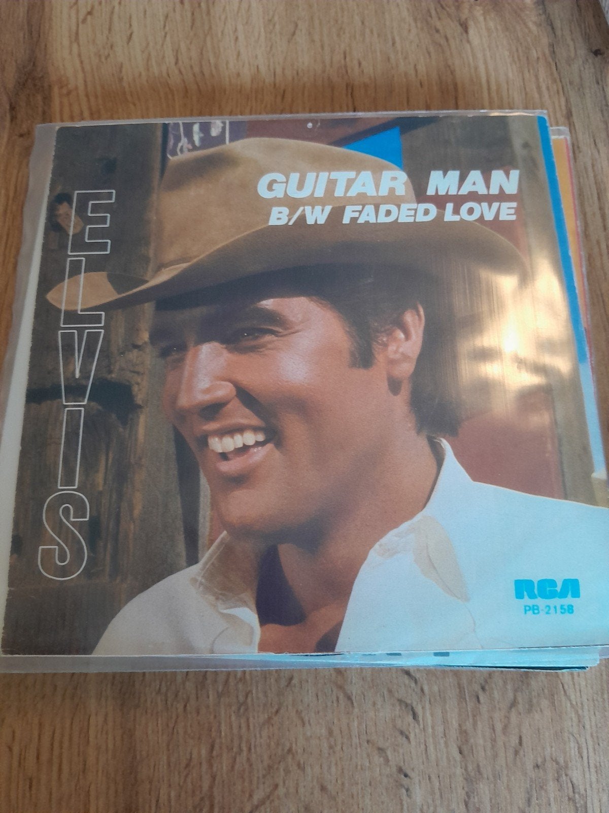 elvis presley 7inch guitar man, Cd's en Dvd's, Ophalen of Verzenden, Zo goed als nieuw, Pop