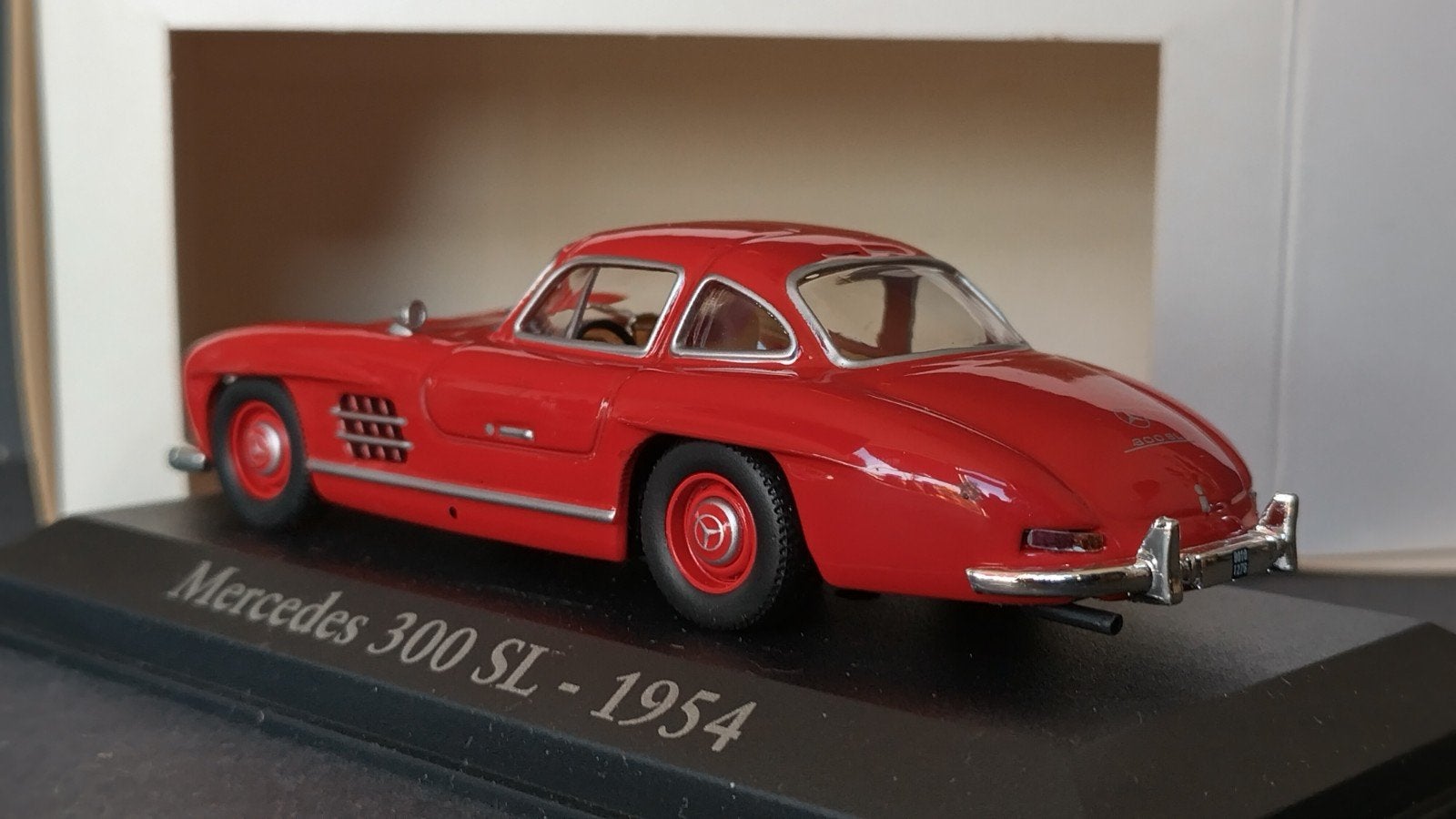 Mercedes Benz 300 SL Gullwing Rood 1:43 RBA Collections Pol, Overige merken, Auto, Verzenden, .