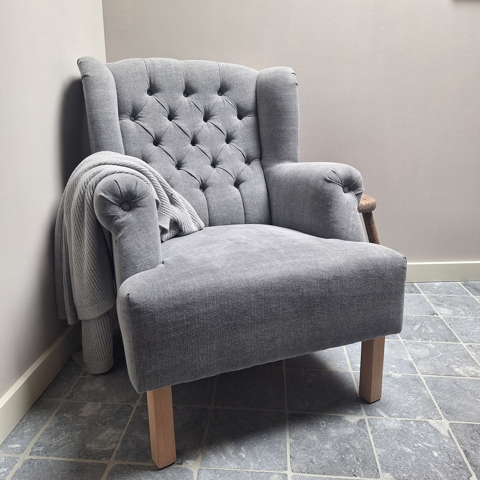 Stoel/ fauteuil donkergrijs, Ophalen, Eenpersoons, Minder dan 150 cm