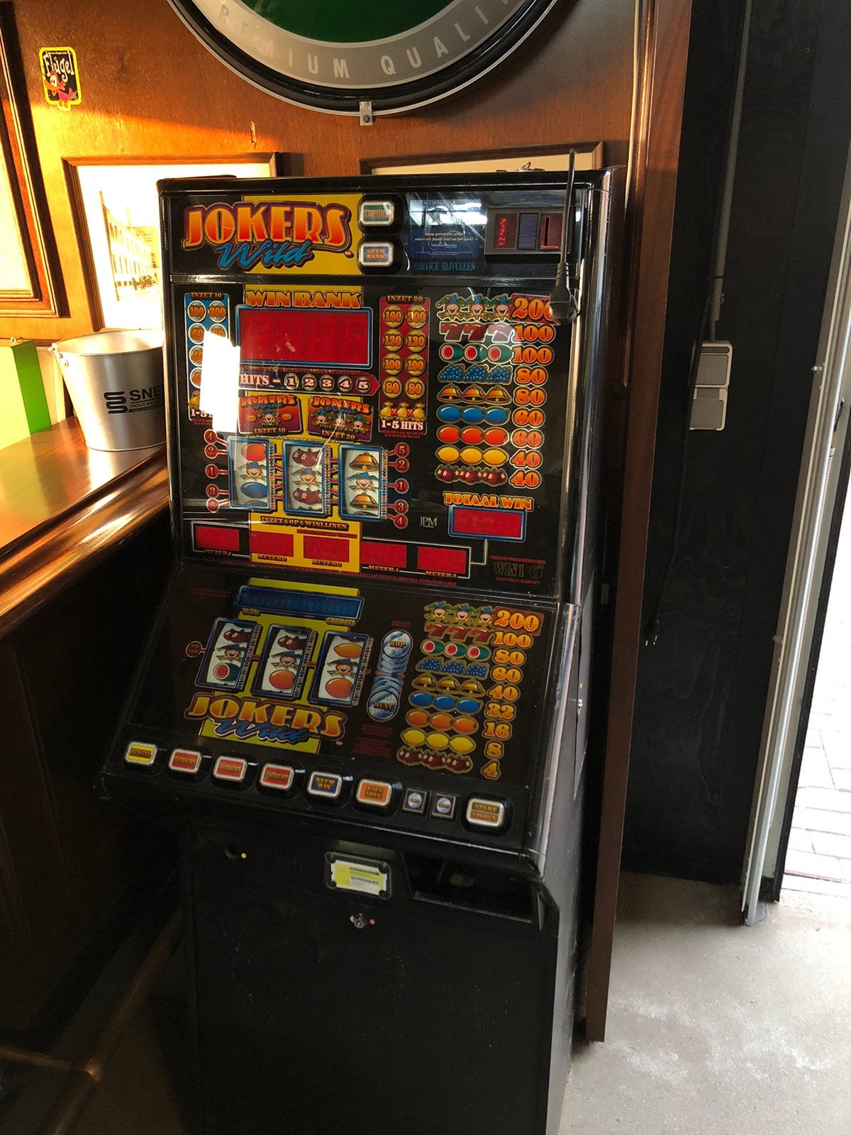 Jokers Wild gokkast defect, Euro, Ophalen, Gebruikt, Met sleutels