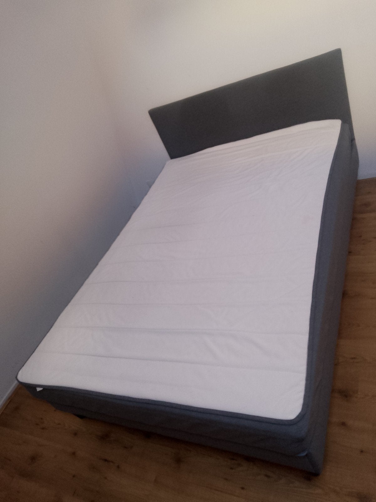 Ikea Sabovik 140cm x 200cm tweepersoonsbed, Huis en Inrichting, Ophalen, Gebruikt, Tweepersoons, 140 cm