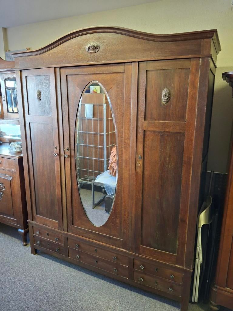 Mooie Antieke Linnenkast 3 deurs facetspiegel rond 1900, Ophalen