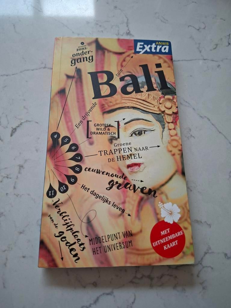 ANWB Extra Reisgids Bali met uitneembare kaart, Boeken, Ophalen of Verzenden, Reisgids of -boek, ANWB, Azië