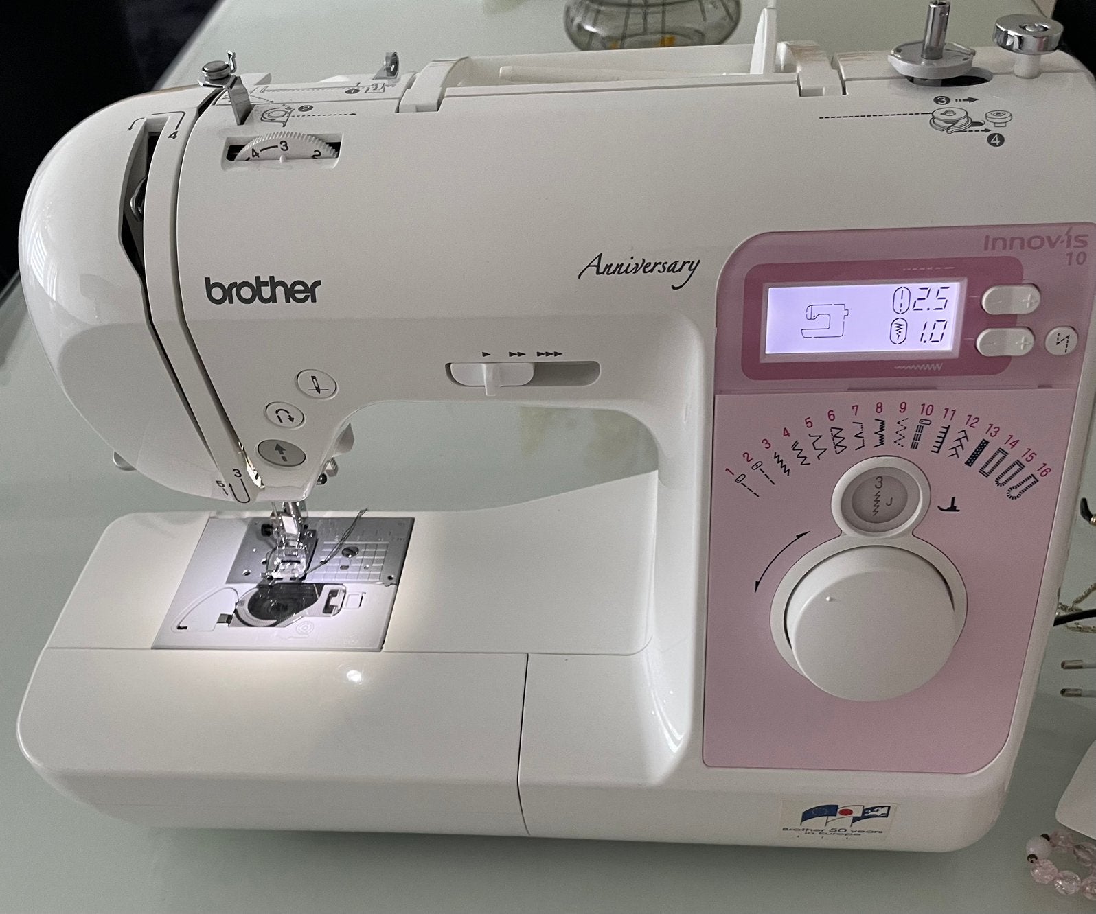 Naaimachine brother innov-is 10, Hobby en Vrije tijd, Naaimachines en Toebehoren, Ophalen, Zo goed als nieuw, Naaimachine, Brother
