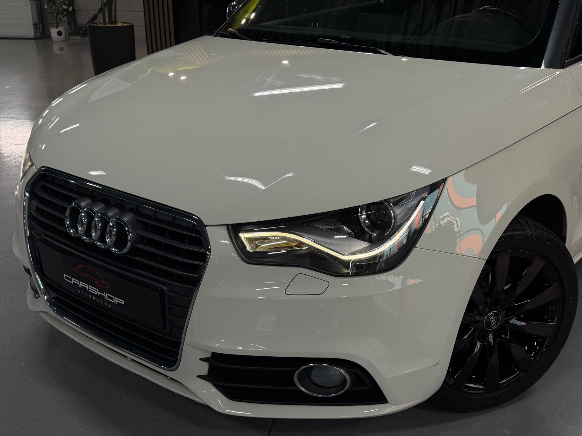 Audi A1 1.2 TFSI 86PK Pro Line S PANO/CRUISE/NAVI/STOELVRM, Auto's, Voorwielaandrijving, Zwart, 4 cilinders, 4 stoelen