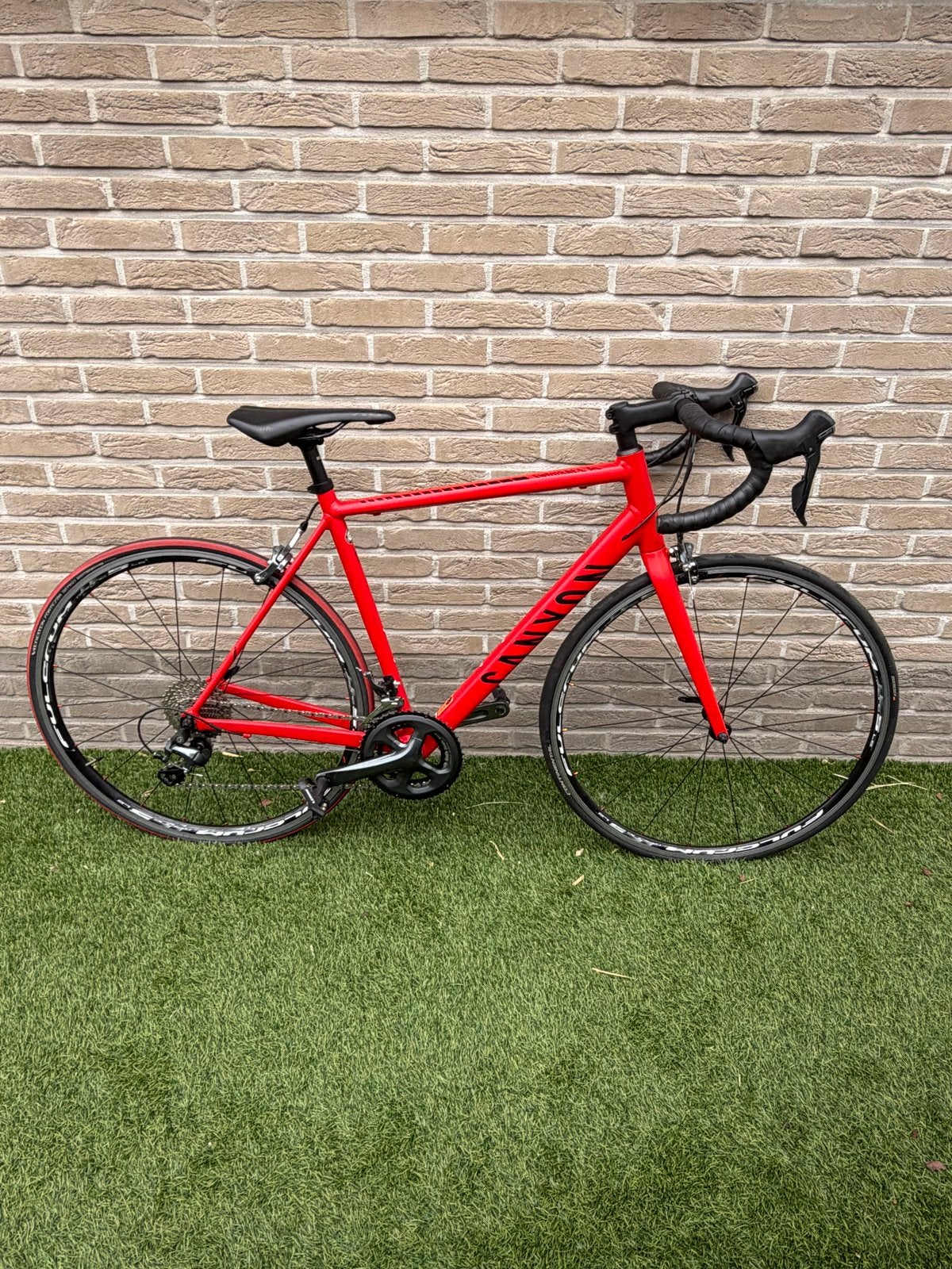 Canyon Endurace AL racefiets (MOET SNEL WEG) IN BELGIË, 28 inch, Aluminium, Zo goed als nieuw, Meer dan 20 versnellingen