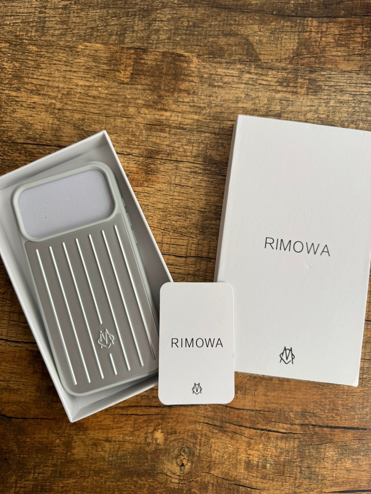 Rimowa hoes iphone 17 pro max nieuw, Kunststof, IPhone 17, Nieuw, Ophalen of Verzenden