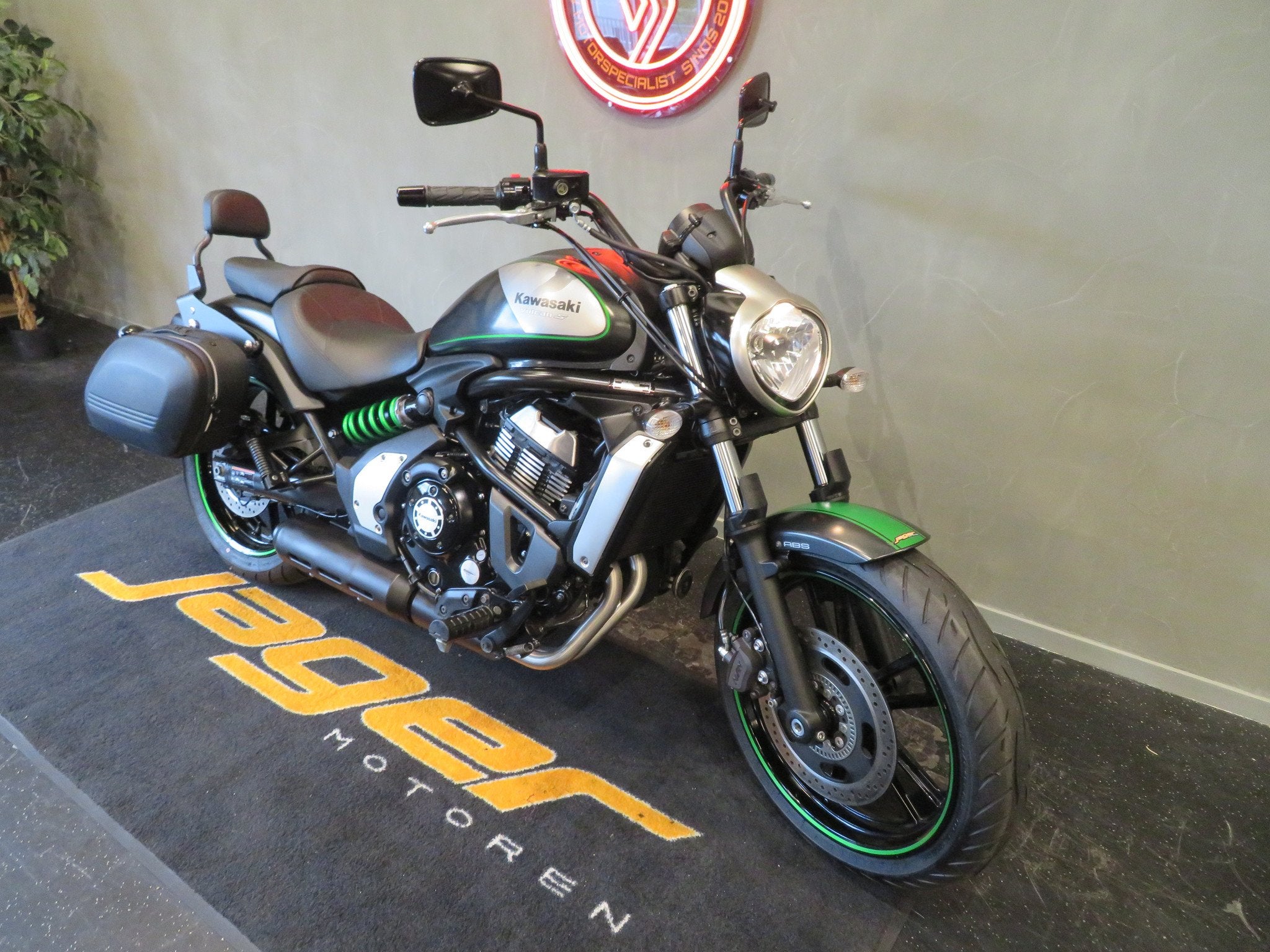 Kawasaki VULCAN 650 S PERFECT! TASSEN (bj 2016), Motoren, Motoren | Kawasaki, Chopper, Bedrijf, 650 cc