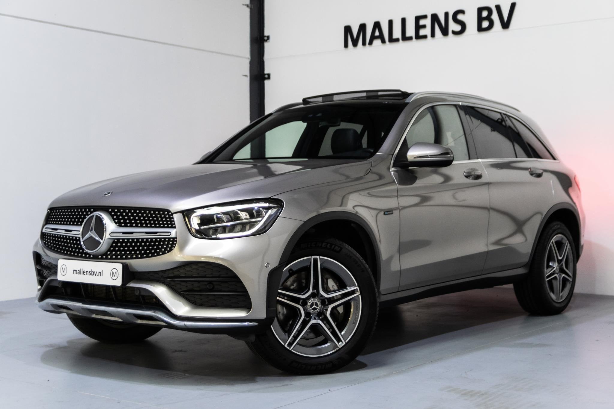 Mercedes-Benz GLC-klasse 300e 4MATIC Business Solution AMG P, Auto's, Automaat, Dealer onderhouden, 14 kWh, Gebruikt