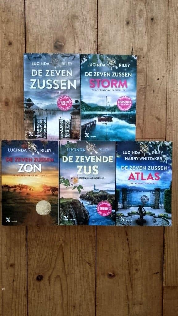Lucinda Riley ,De zeven zussen serie, Boeken, Ophalen of Verzenden, Zo goed als nieuw