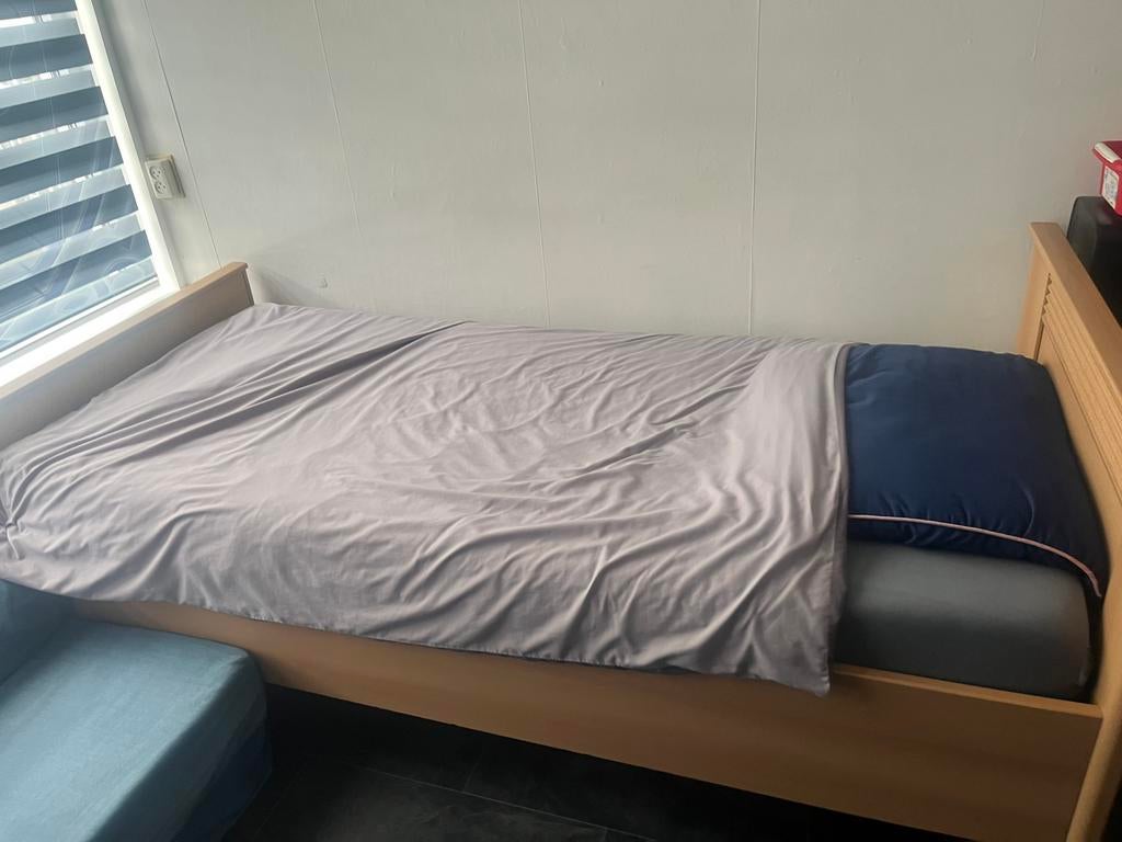 1 persoonsbed afmeting 90x200, Huis en Inrichting, Ophalen, 90 cm, Eenpersoons, Wit