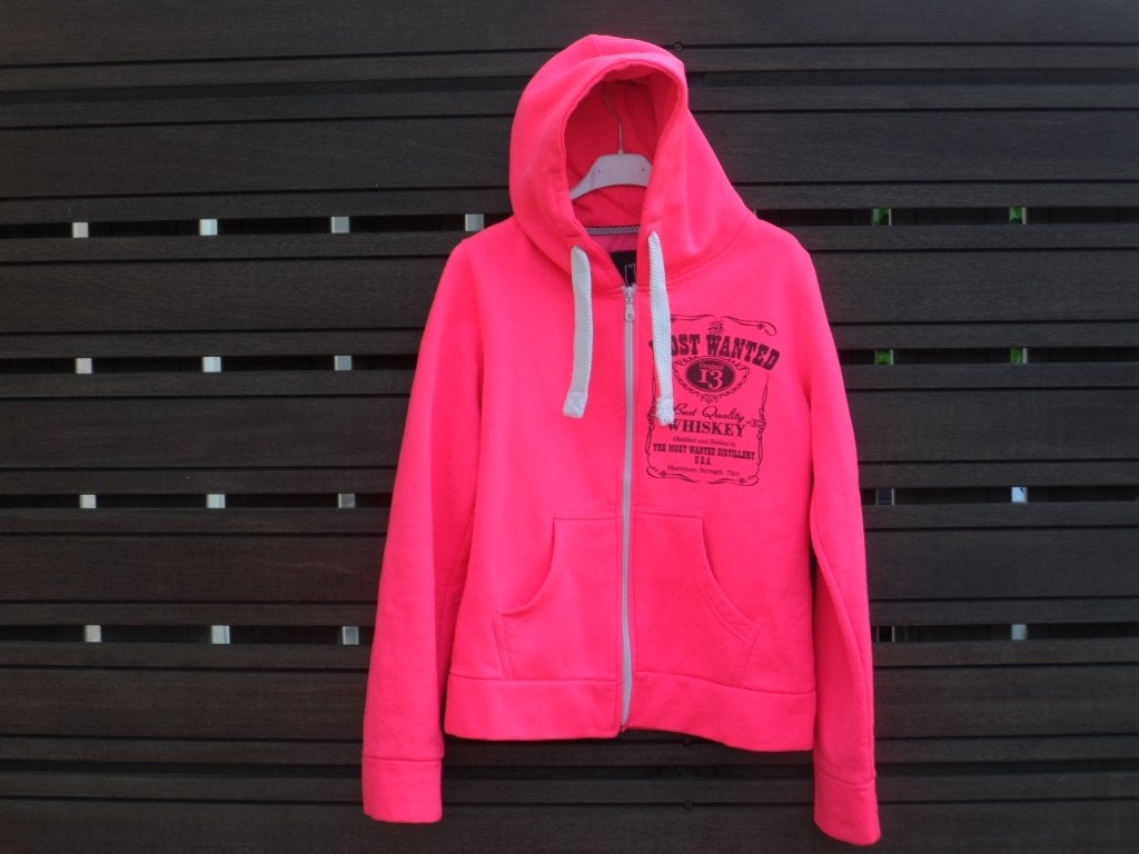 Neon Roze Hoodie met 'Most Wanted Whiskey' Opdruk, Kleding | Dames, Truien en Vesten, Urban Diva, Ophalen of Verzenden, Zo goed als nieuw